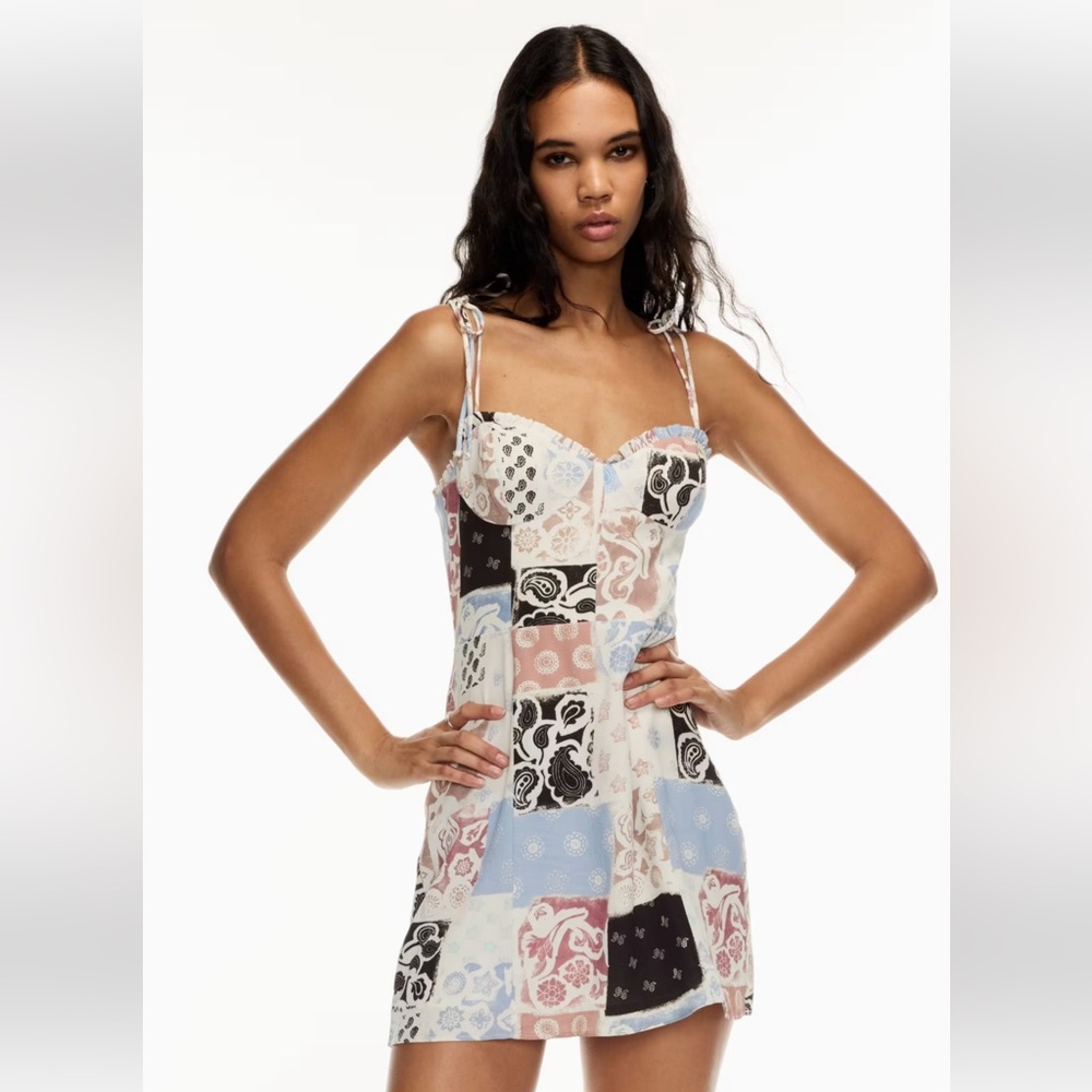 Aritzia Wilfred Fable Dress in Birch/Soft Iris Size 10 NWT